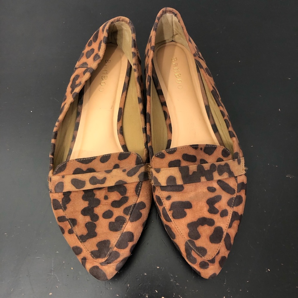 Bamboo Leopard Print Faux Suede Pointed Toe Flat Shoes